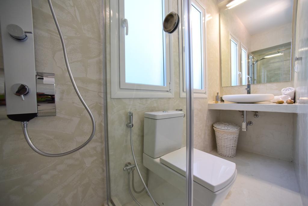 Mavres Luxury Studio Ágios Matthaíos Bagian luar foto